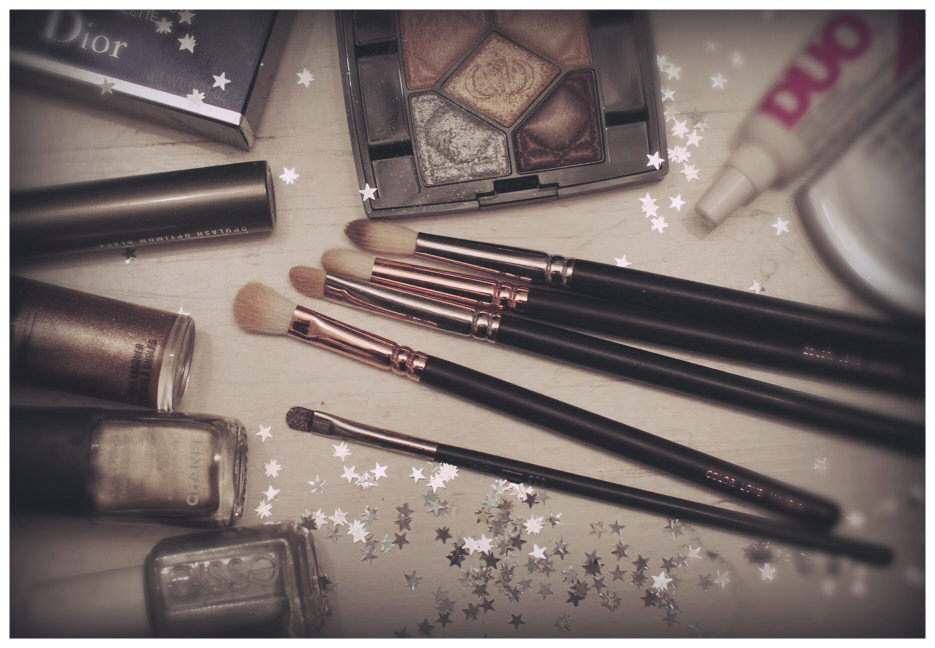 Silvester Make up Material